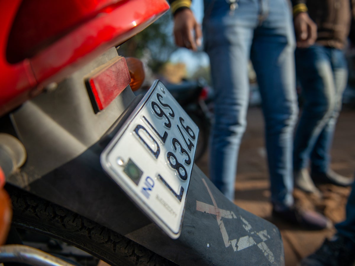 What is the cost of getting an HSRP number plate