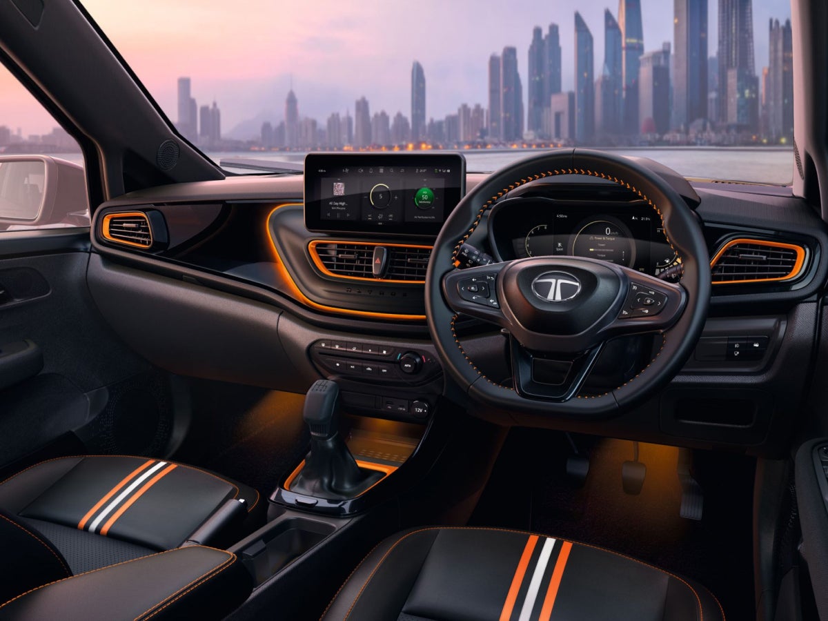 Tata Altroz interior