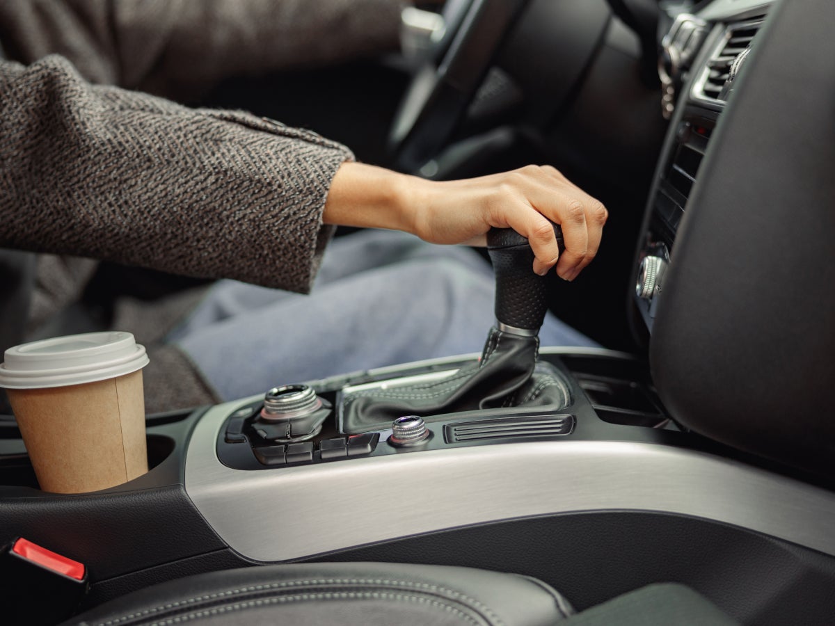 Pros And Cons Of Automatic Cars For Beginners