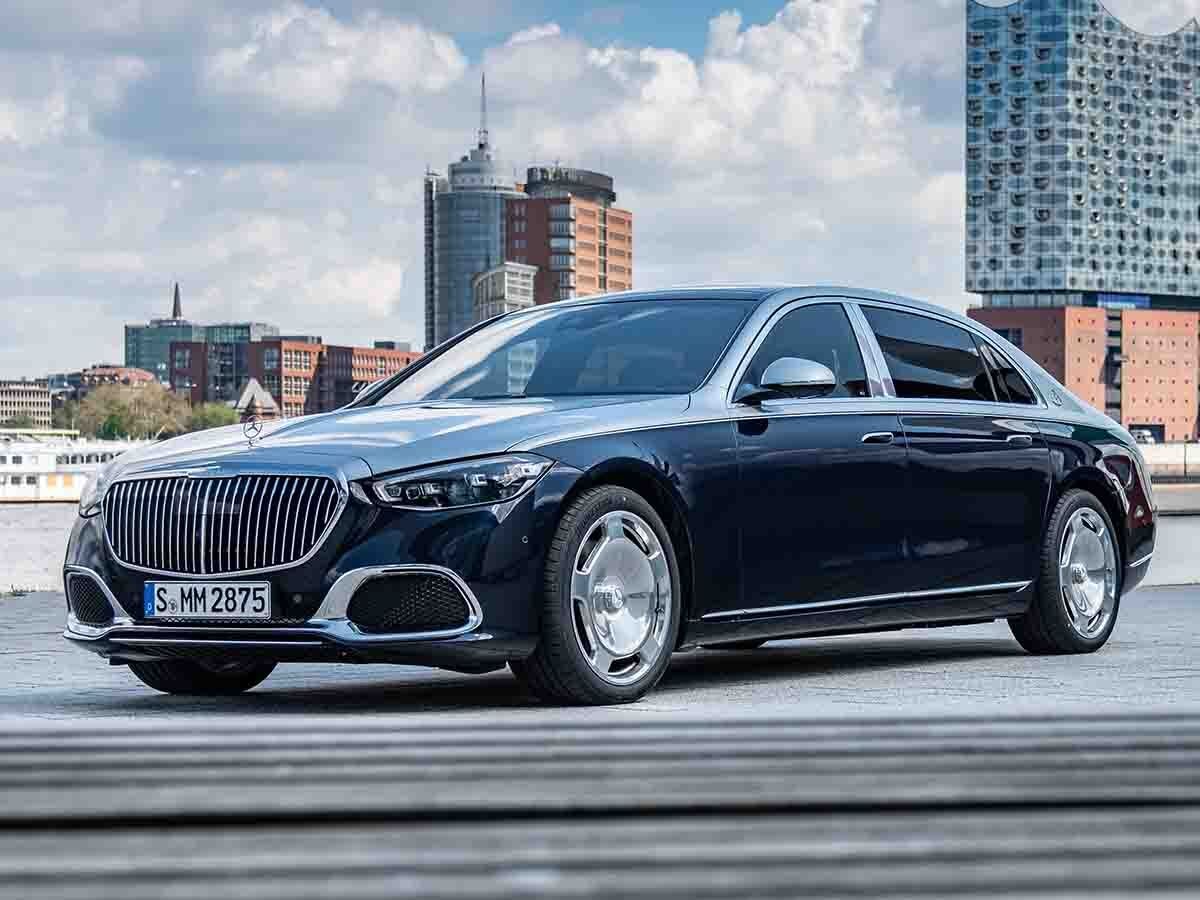 Best V12 Engine Cars: Toyota Century V12 – Most Exclusive Luxury Limousine