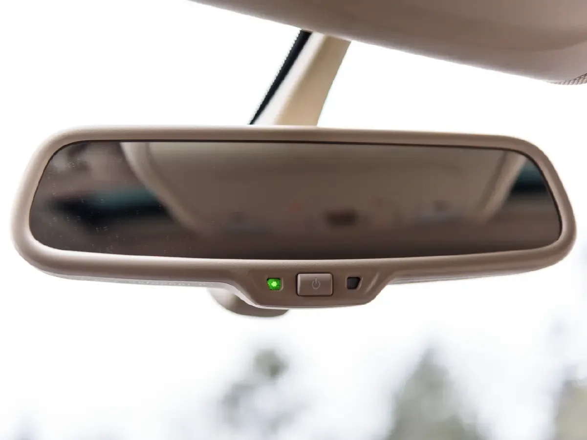 car mirror 