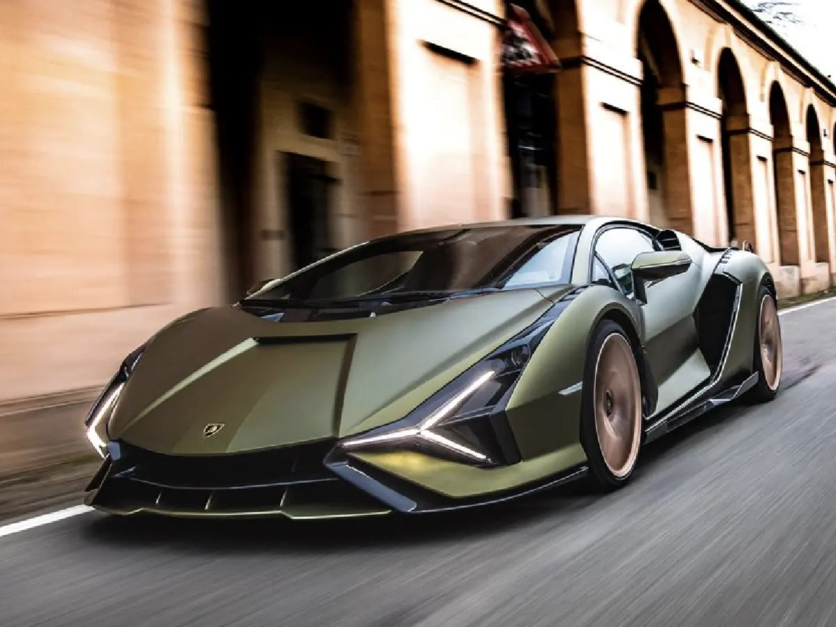  Lamborghini Sián FKP 37 | Top Speed: 350 kmph