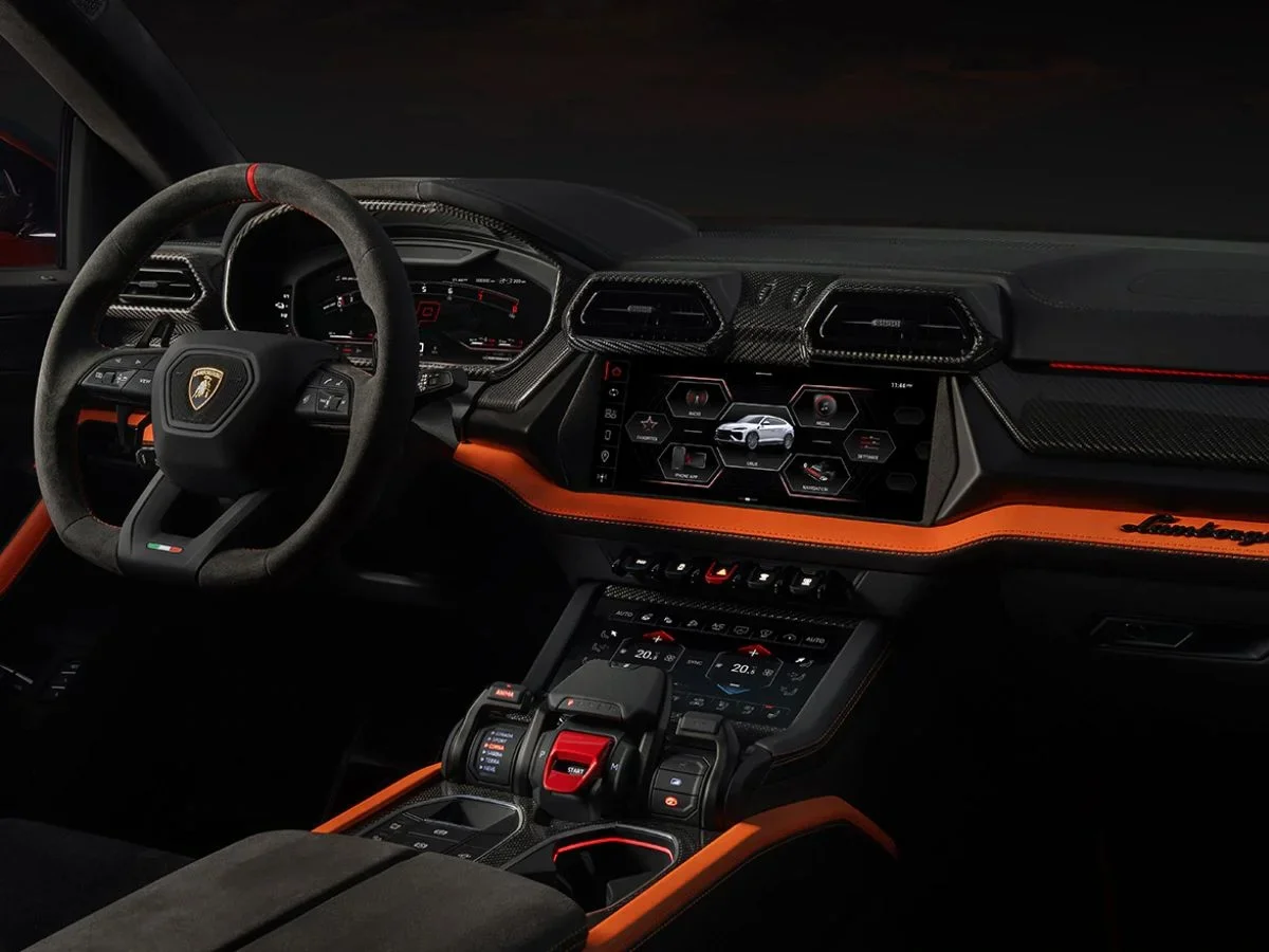 Lamborghini Urus SE Interior