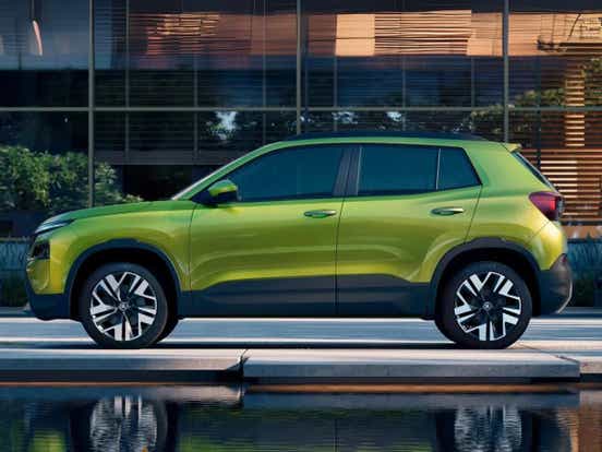 new 2024 skoda kylaq side view design green