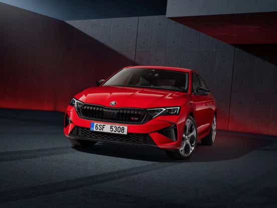 2025 skoda octavia rs vrs india launch red