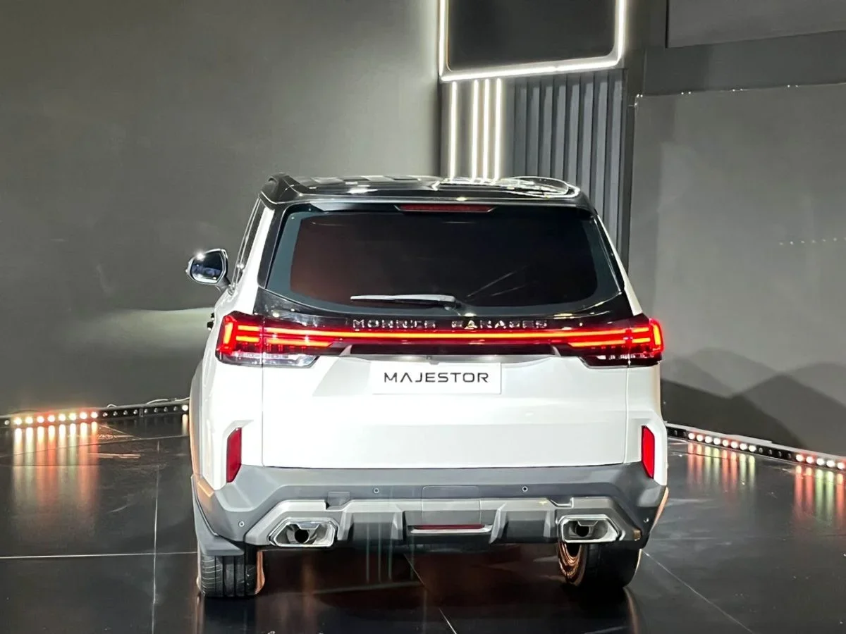 upcoming mg majestor suv 2025 gloster facelift auto expo india rear