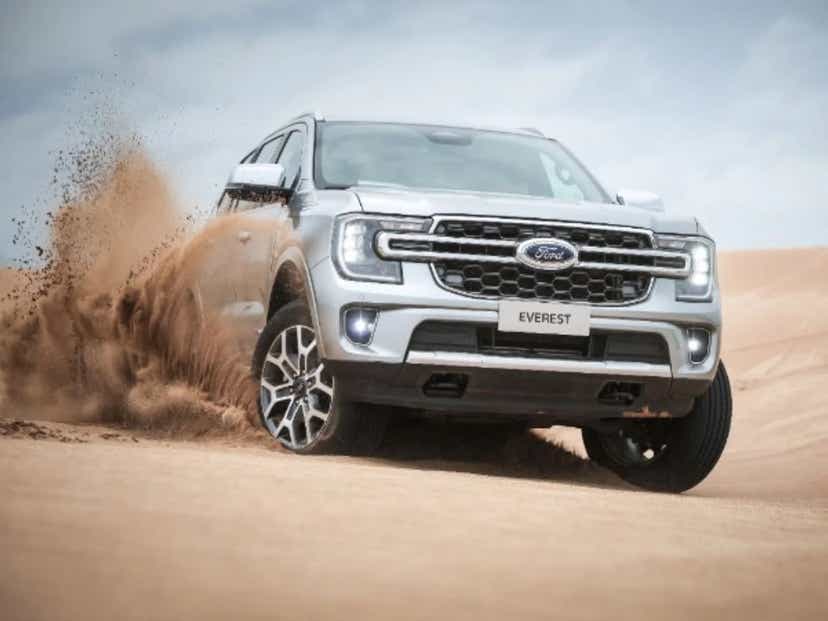2025 ford everest endeavour suv argentina offroad front