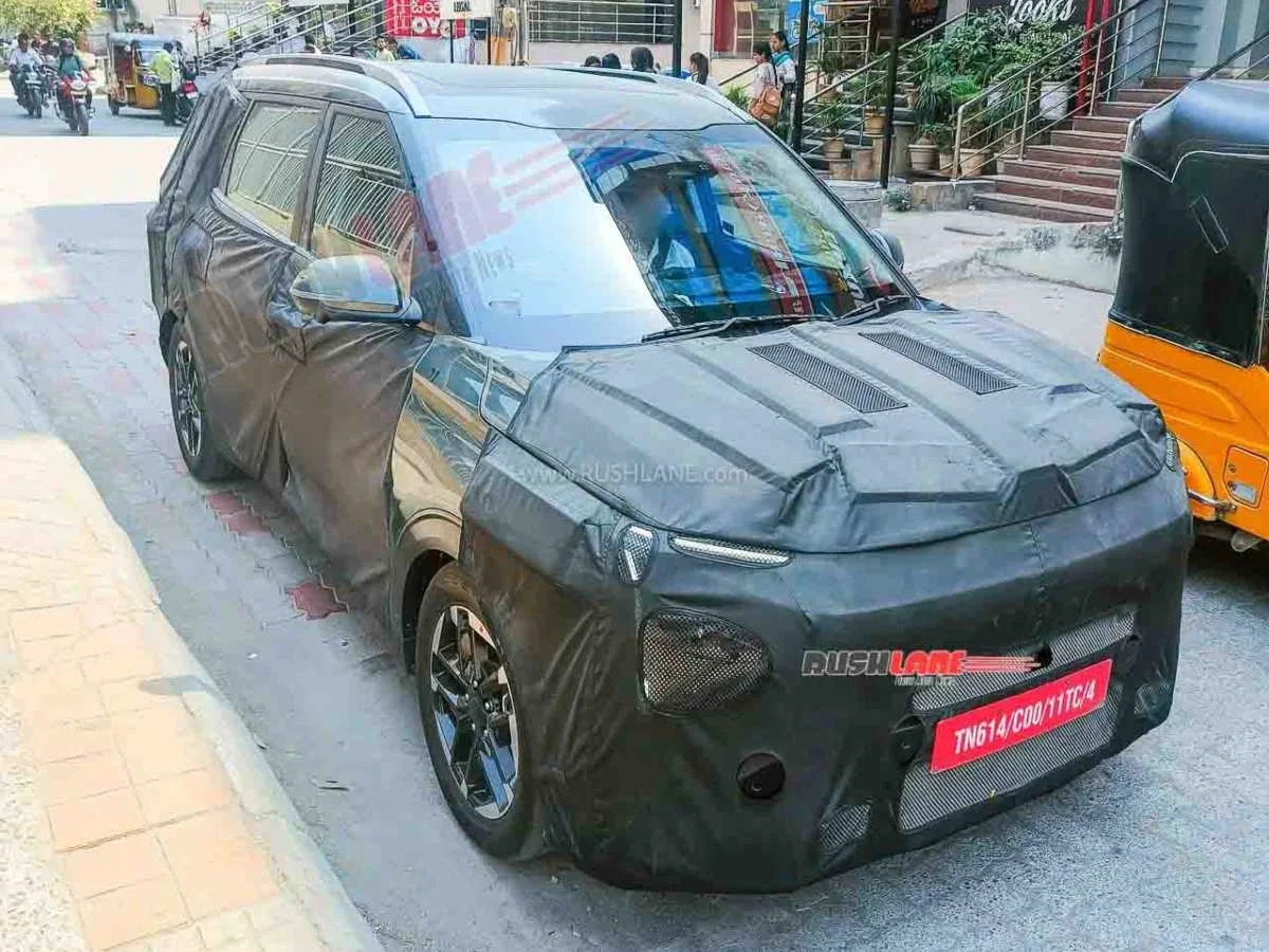 2025 Kia Carens spotted on test 