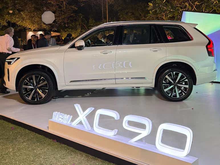 new 2025 volvo xc90 facelift suv price in india launch amit