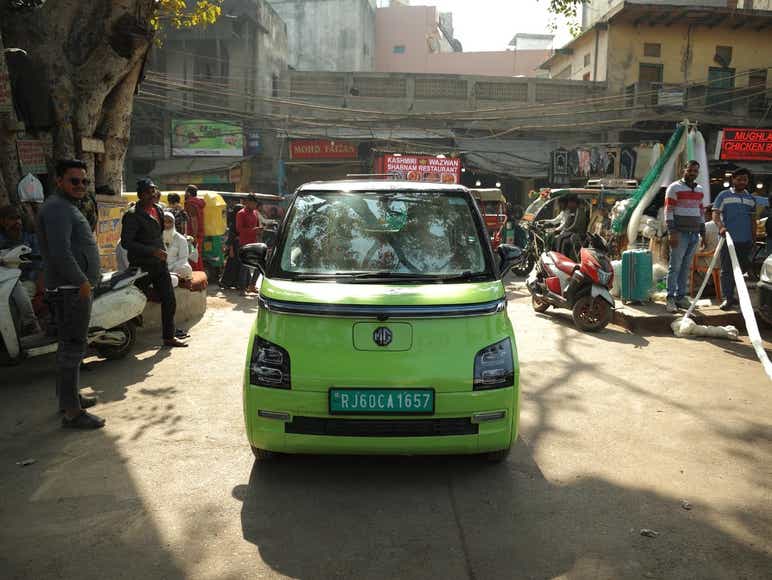 mg comet ev review travelogue purani dilli old delhi aryan