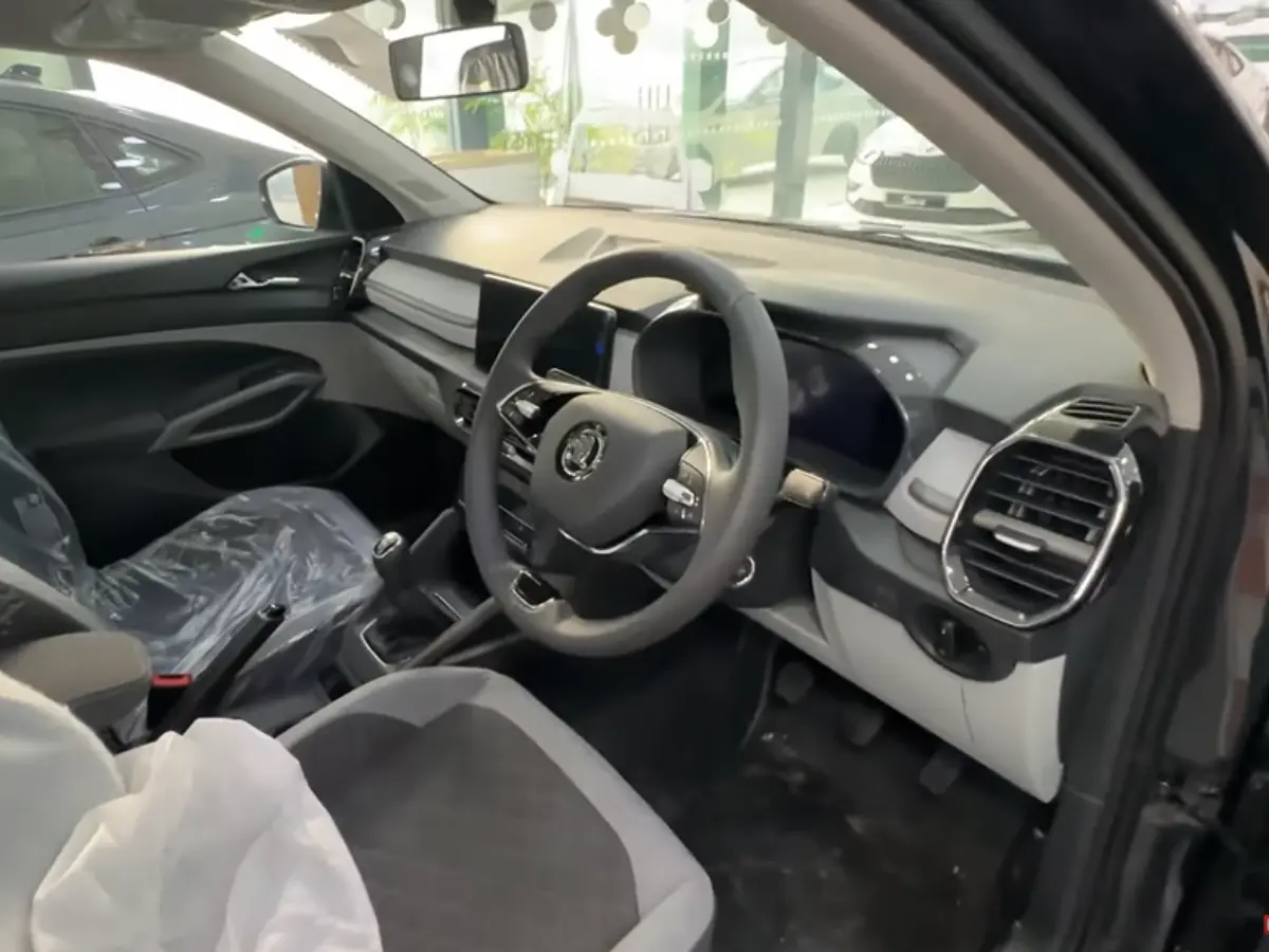 skoda kylaq signature plus