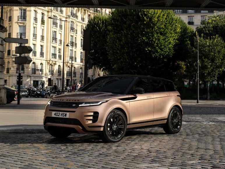 2025 Range Rover Evoque front side