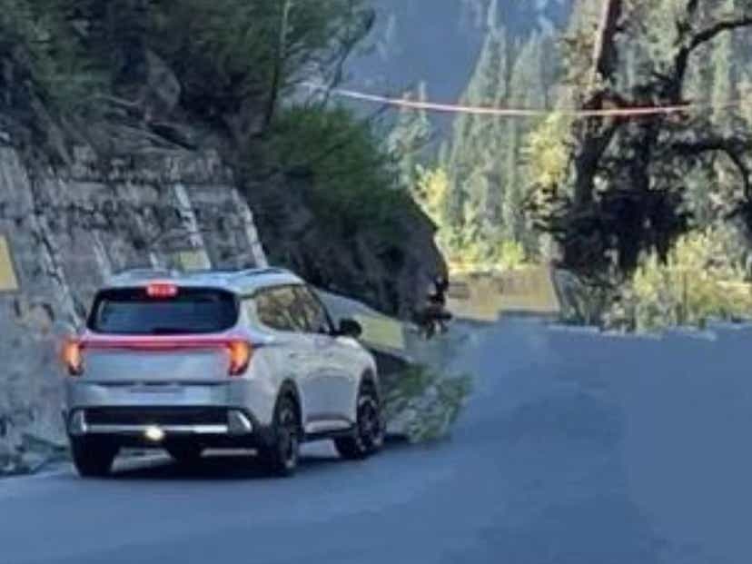 2025 Kia Carens spotted undisguised
