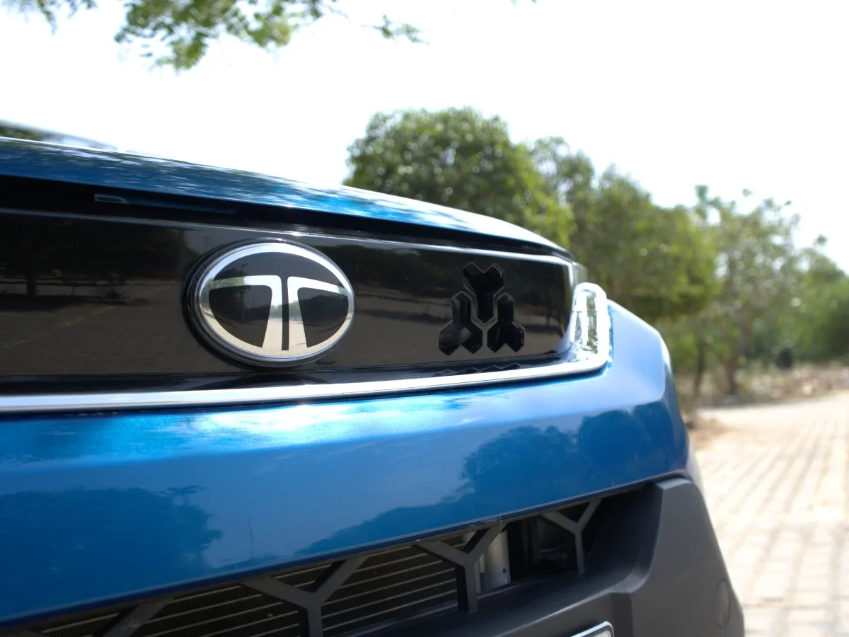 2025 tata punch design features triads front grille tata logo aryan