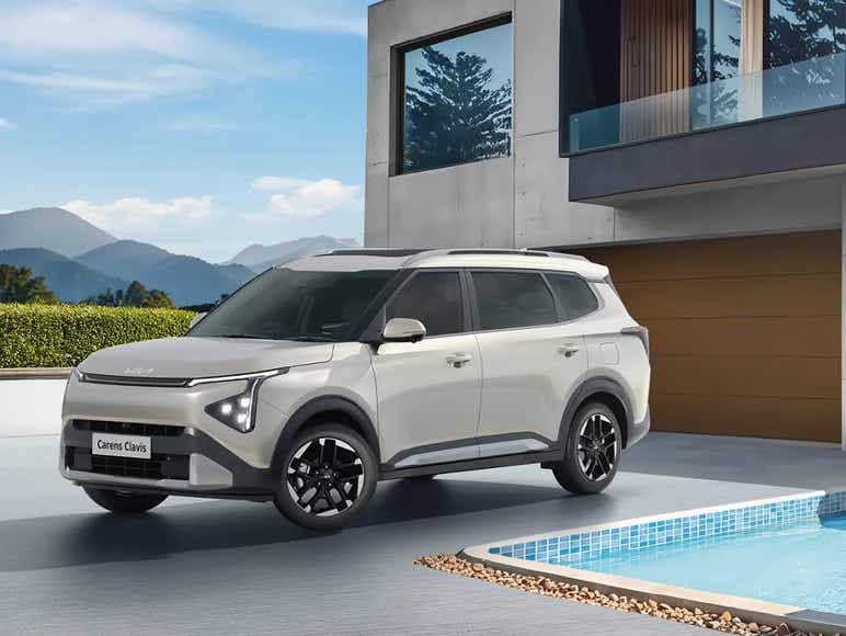 Kia Carens Clavis