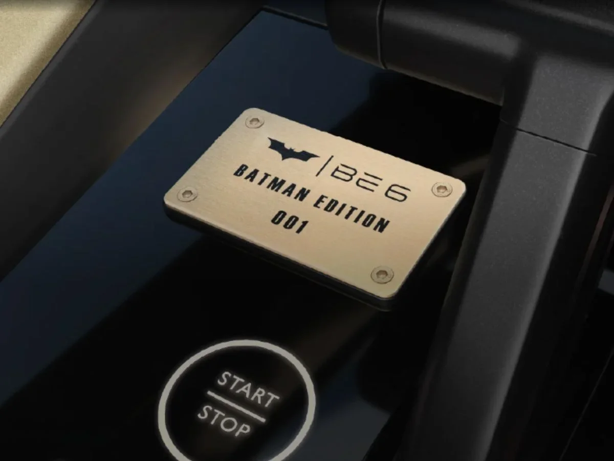 2025 mahindra be 6 batman edition plaque interior
