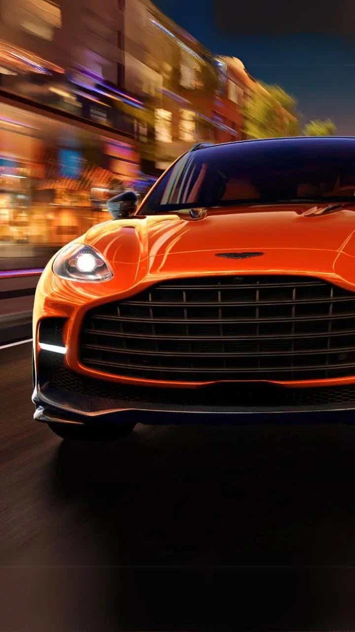Aston Martin DBX707