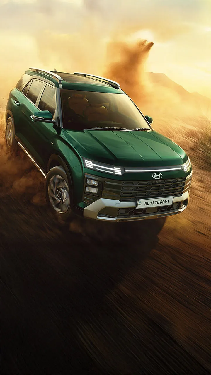 New Hyundai Alcazar action shot in sand