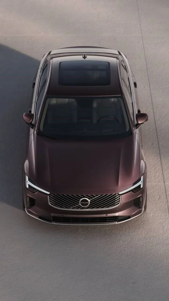 new 2025 volvo s90 facelift sedan top view