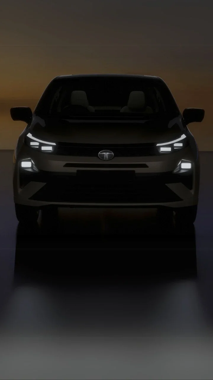 Tata Altroz facelift design