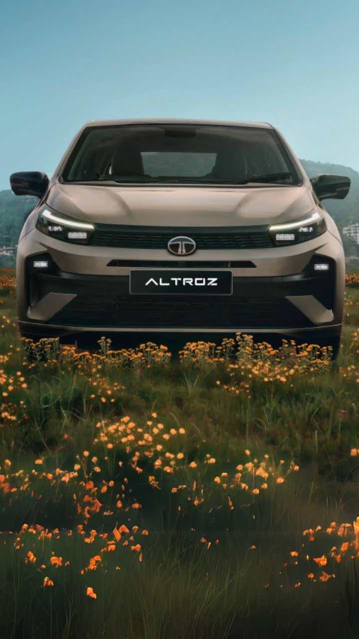 2025 Tata Altroz front image
