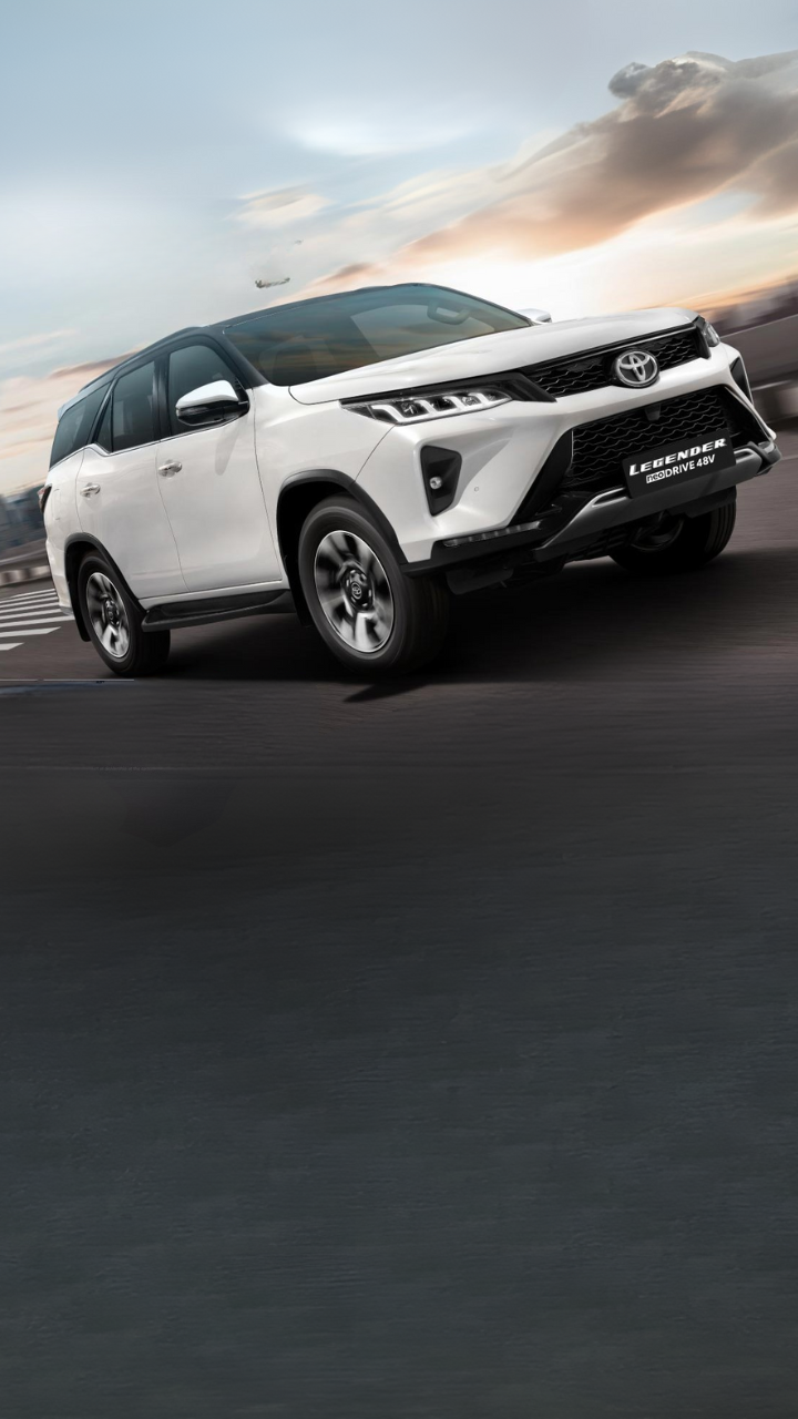 Toyota Fortunr Legender hybrid launched
