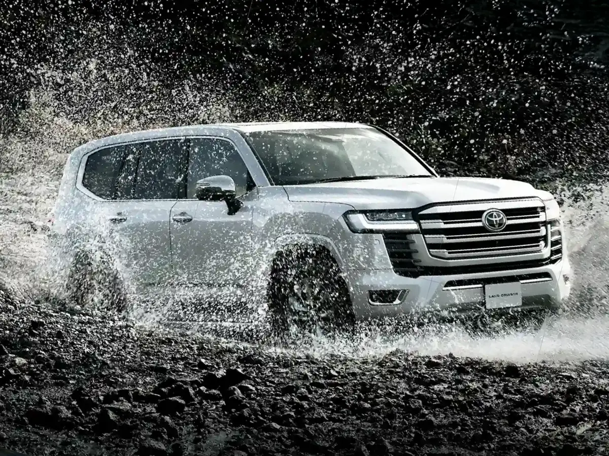 Toyota Land Cruiser LC300 | 235 mm Ground Clearance