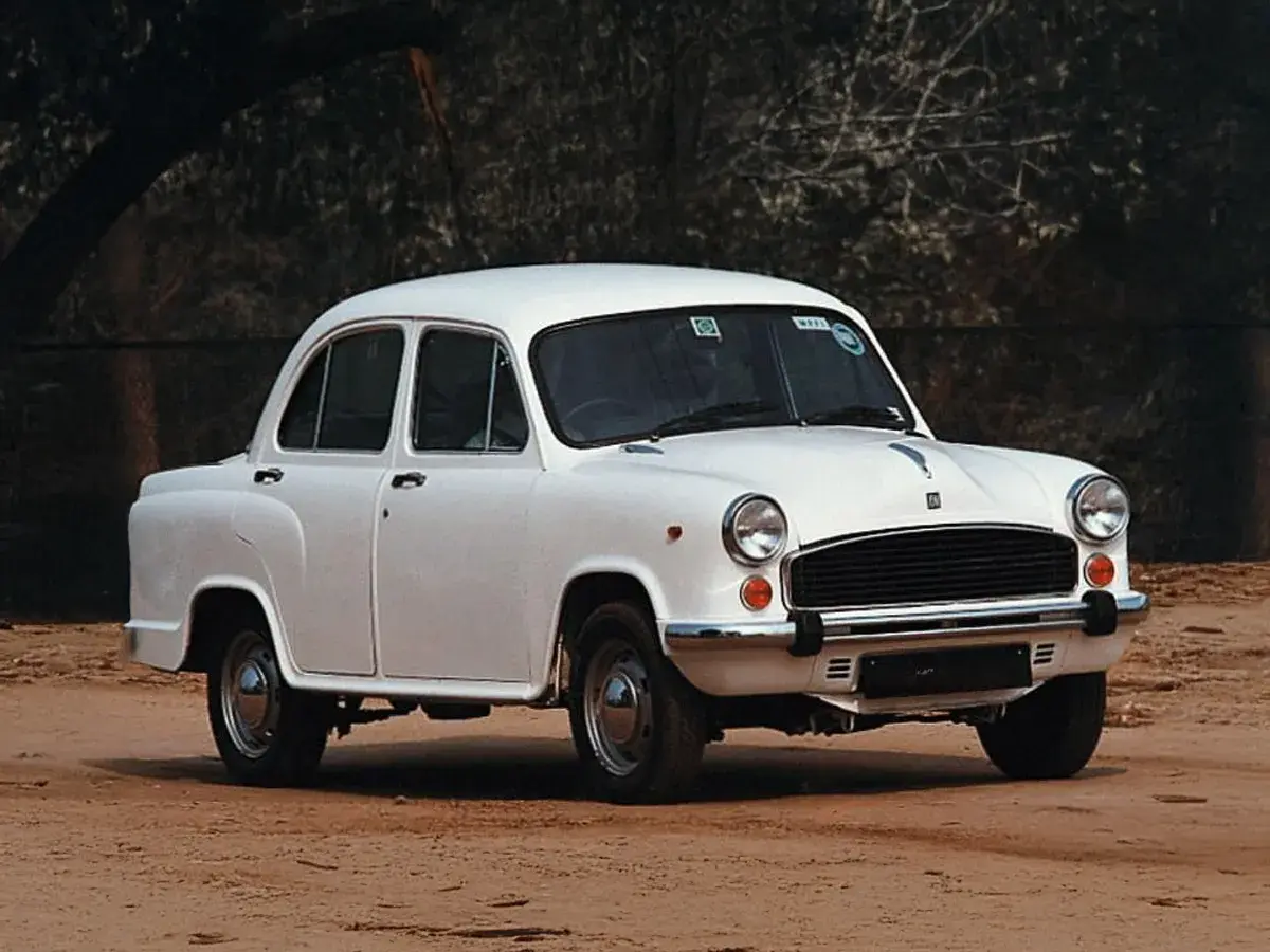 Ambassador 1800 ISZ (1992–1997) .webp