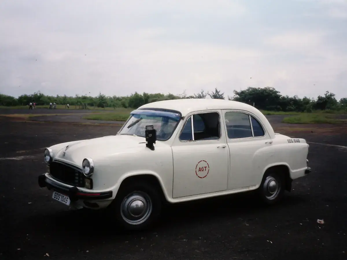 Ambassador Mark III (1975–1979) .webp