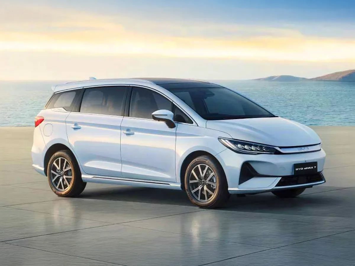 BYD eMAX 7