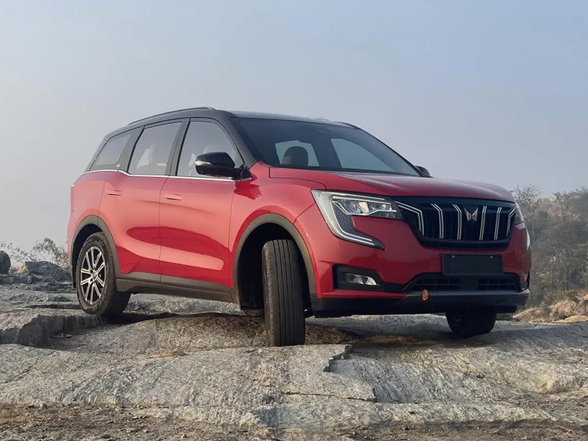 Mahindra XUV700 2025
