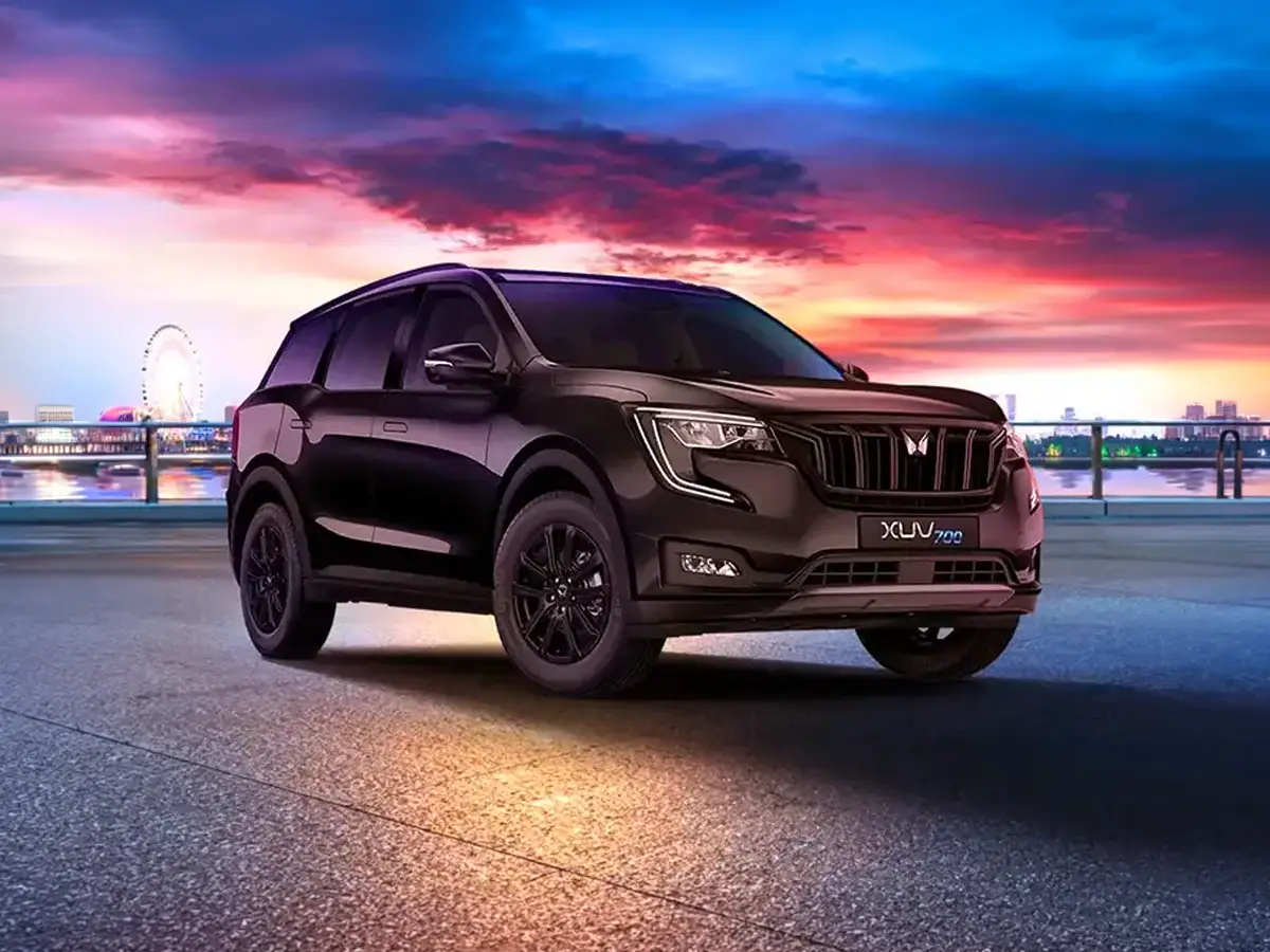 Mahindra XUV700 Mileage Comparison