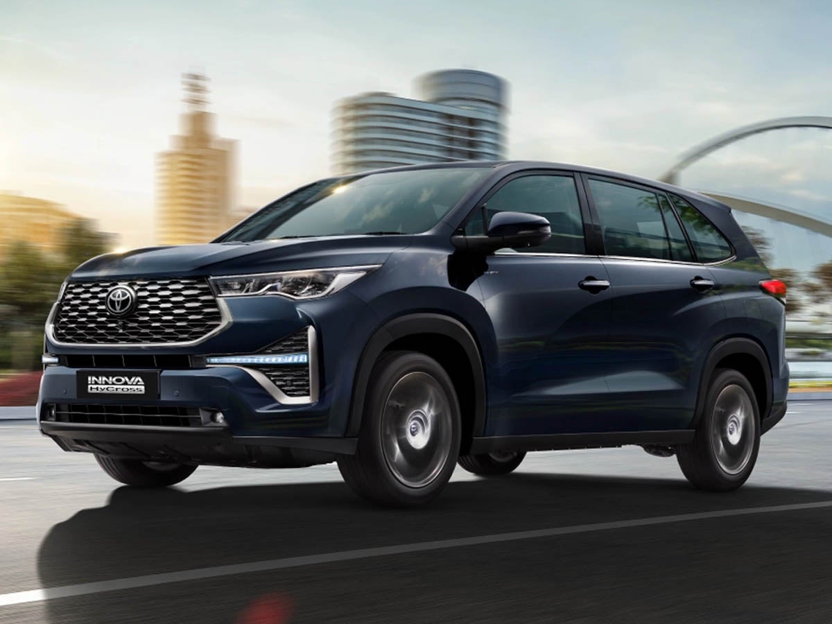 Toyota Innova Hycross vs Toyota Fortuner: Which Premium Toyota Should You Buy in 2026?