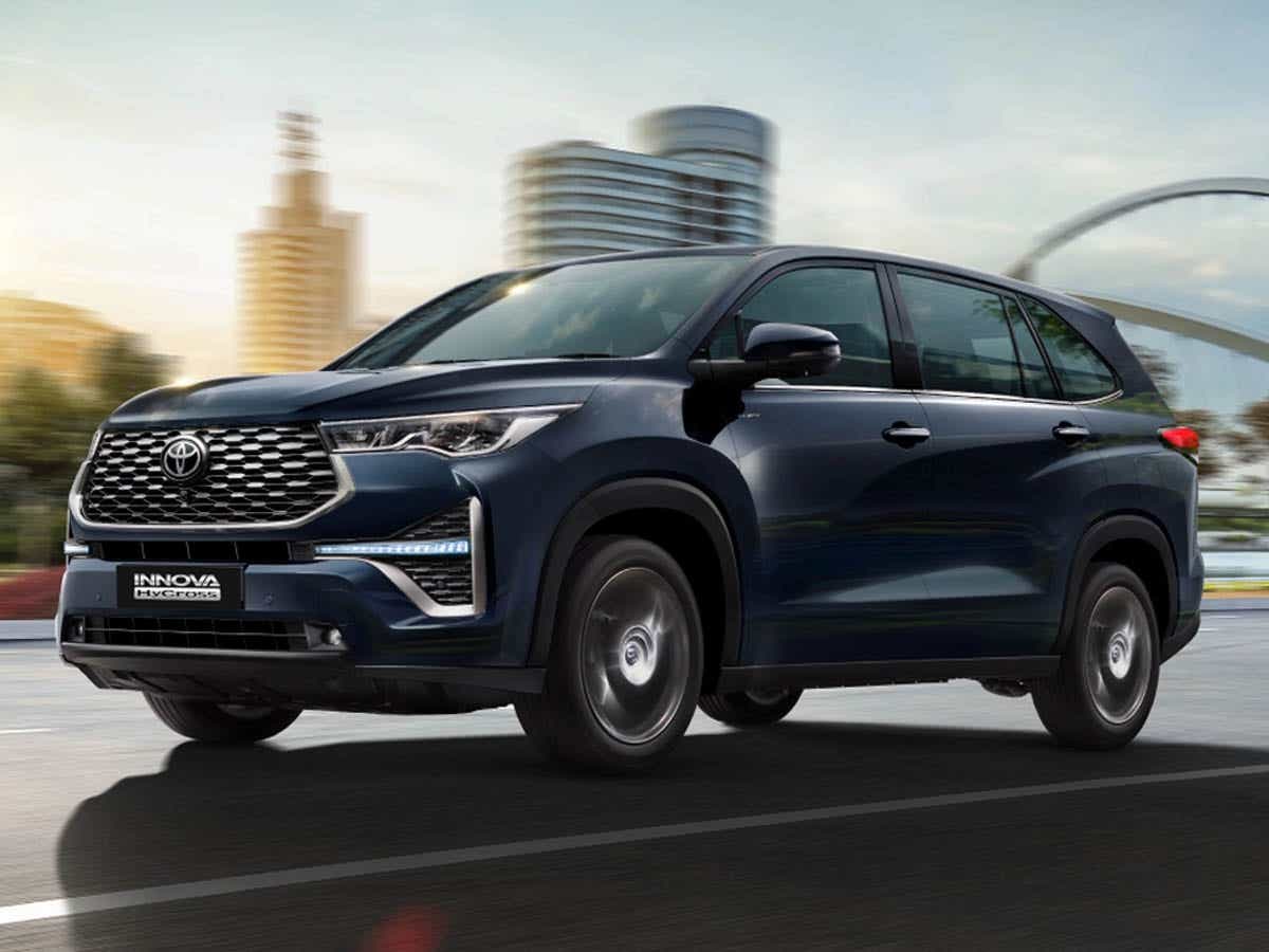 Toyota Innova Hycross vs Toyota Fortuner: Which Premium Toyota Should You Buy in 2026?