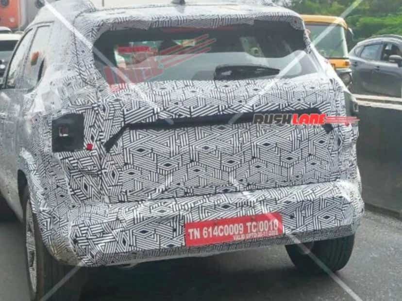 upcoming 2026 renault duster spied rear design rushlane