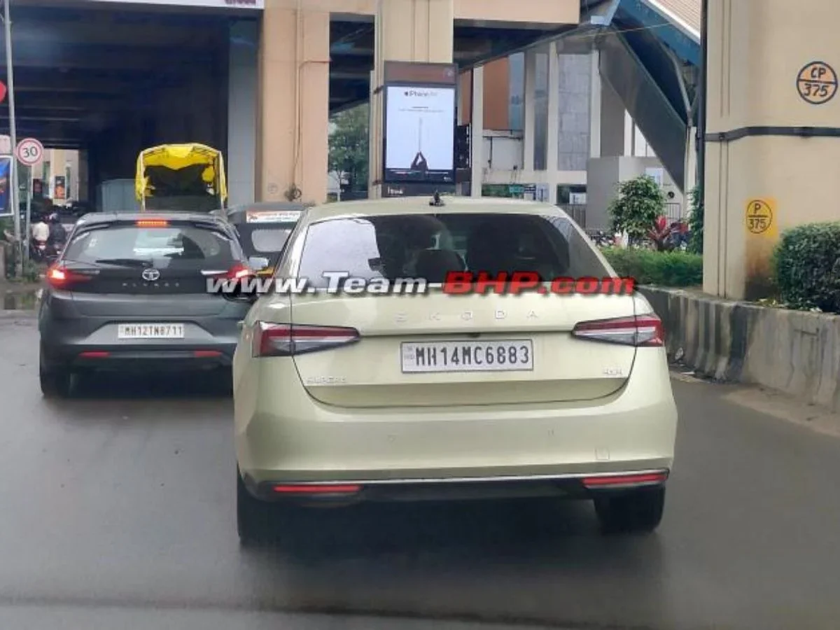 skoda superb diesel 4x4 spotted rear team bhp