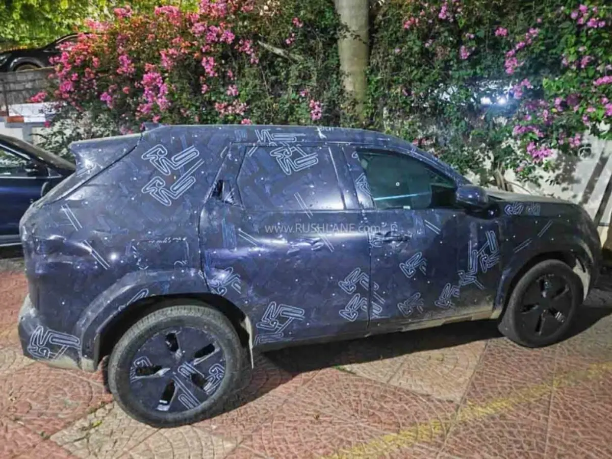 Nissan Tekton