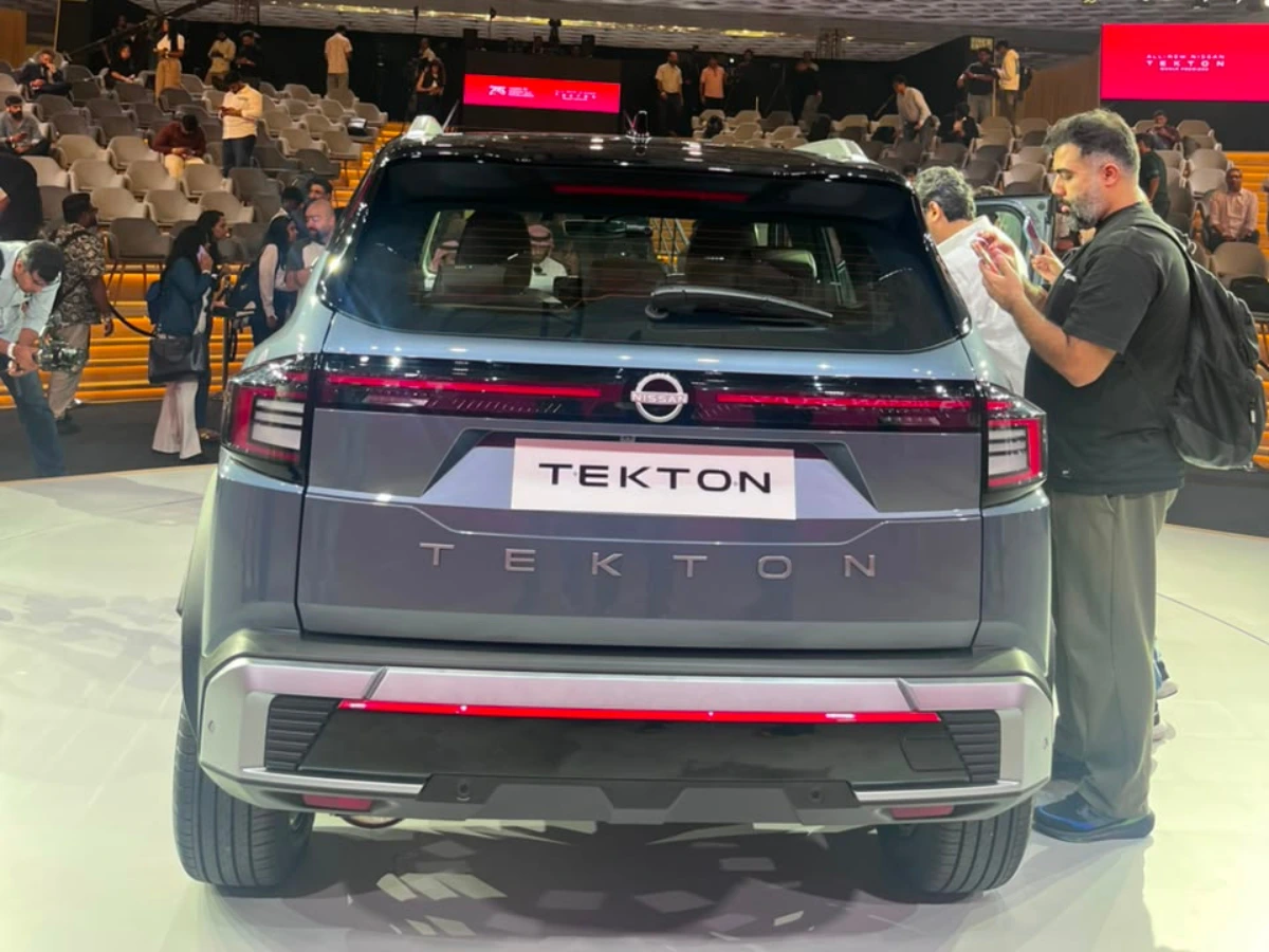 Nissan Tekton