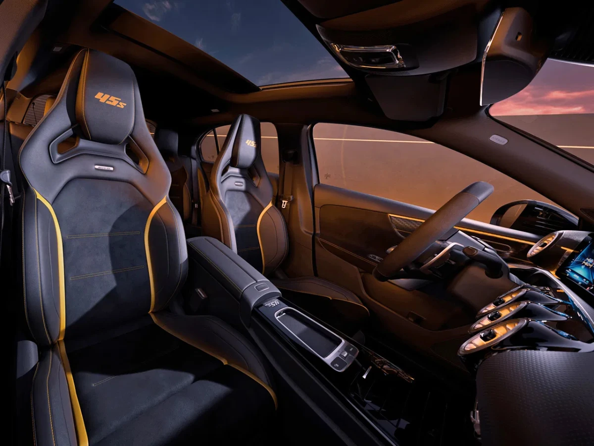 Maecedes-Benz AMG A45 S Final Edition