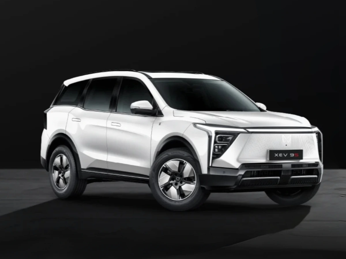 Mahindra XEV 9S 6-seater