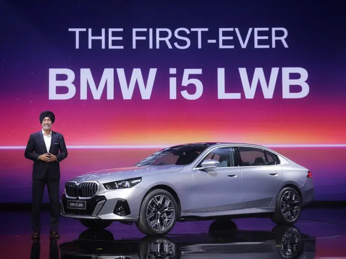BMW i5 Long Wheelbase