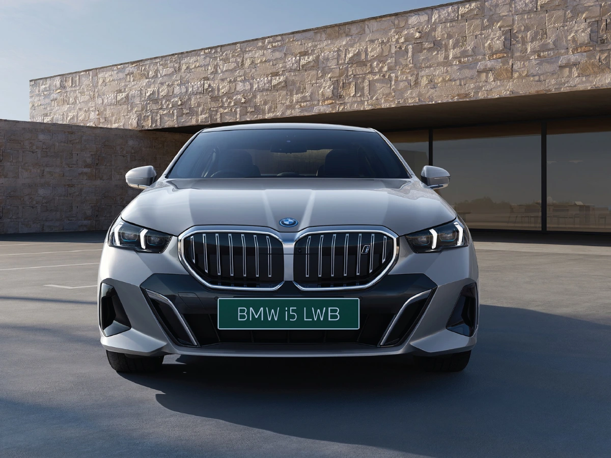 BMW i5 Long Wheelbase