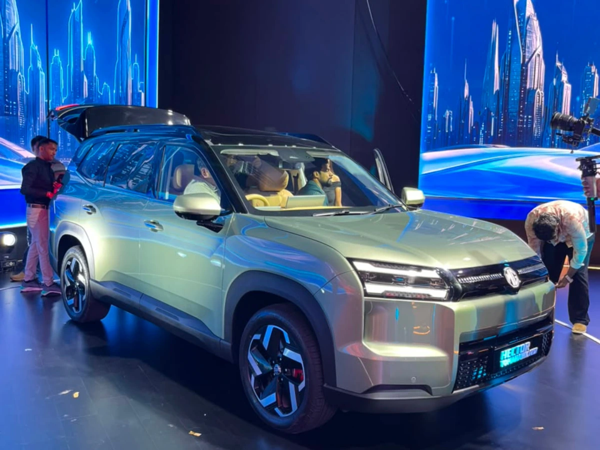 MG Hector Tomahawk EV