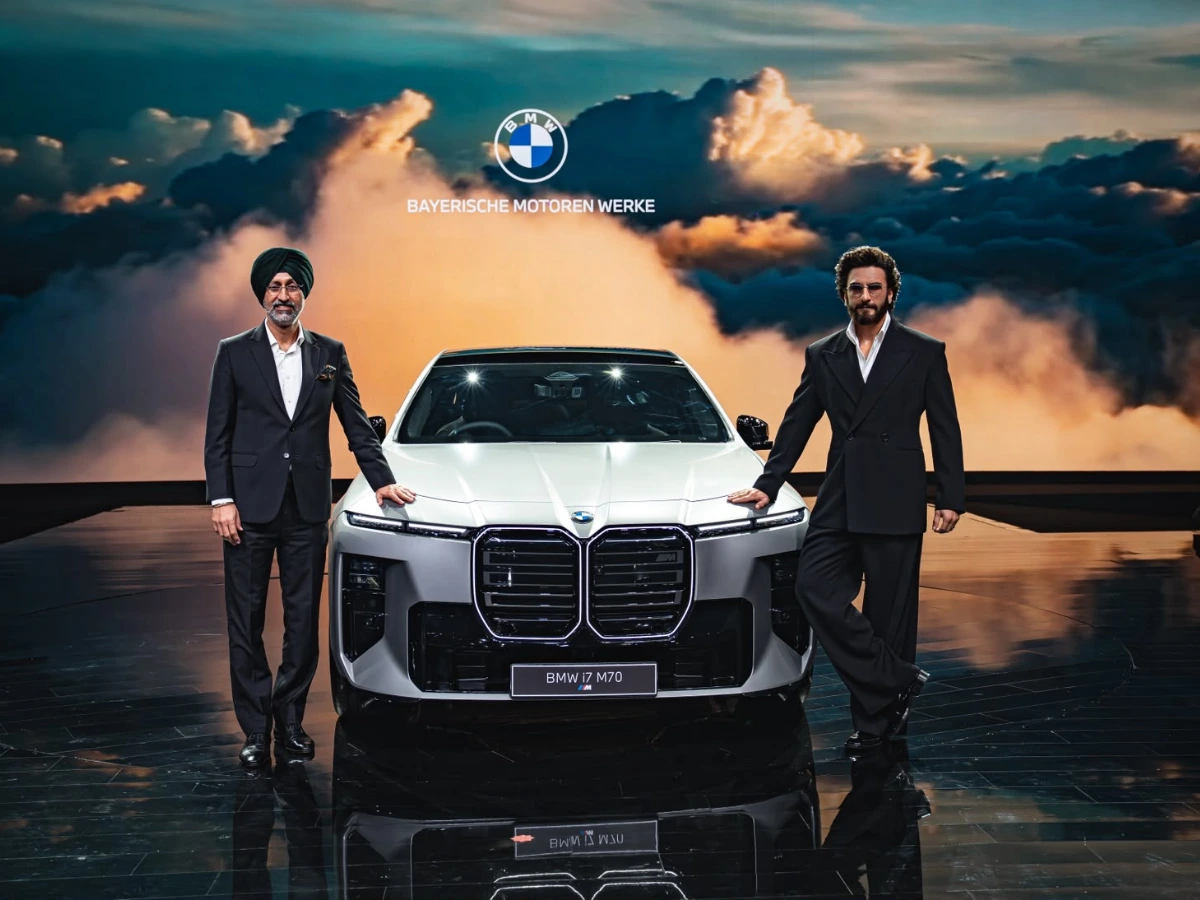 BMW i7 M90 Facelift