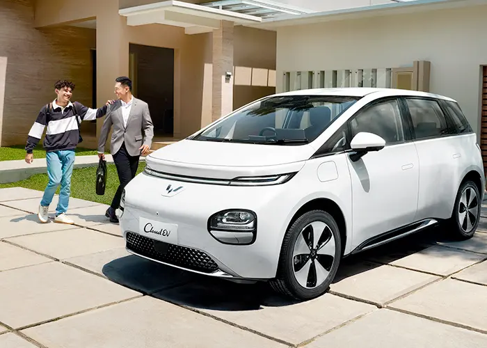mg cloud ev spied ahead of launch
