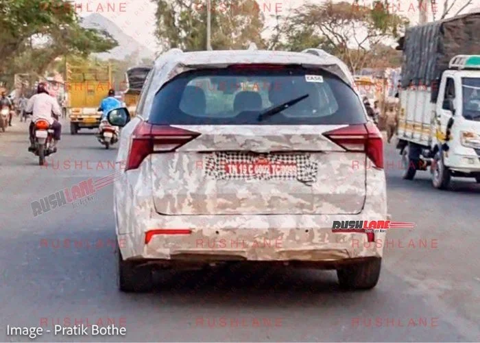 Mahindra XUV700 Electric Spy Shots