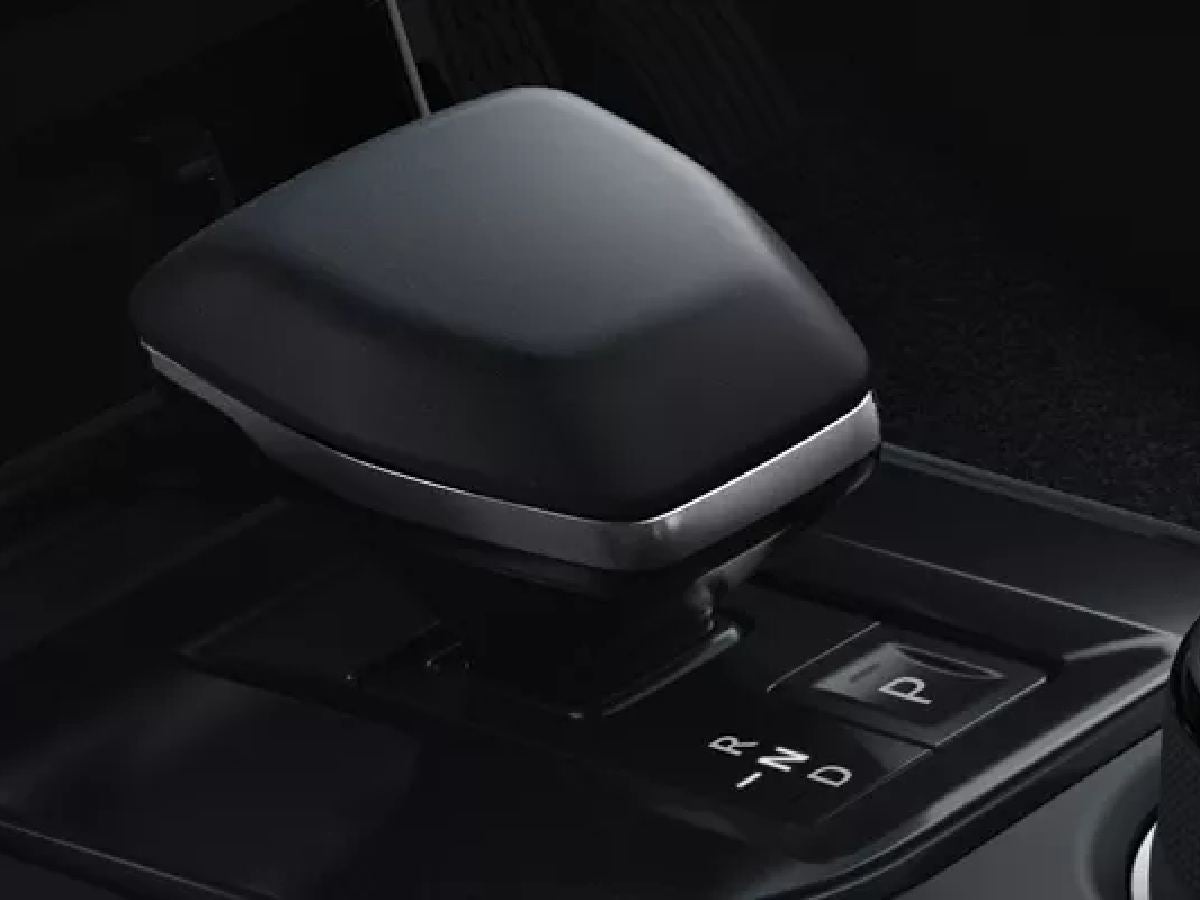 Tata Nexon Diesel DCA Automatic (1).jpg