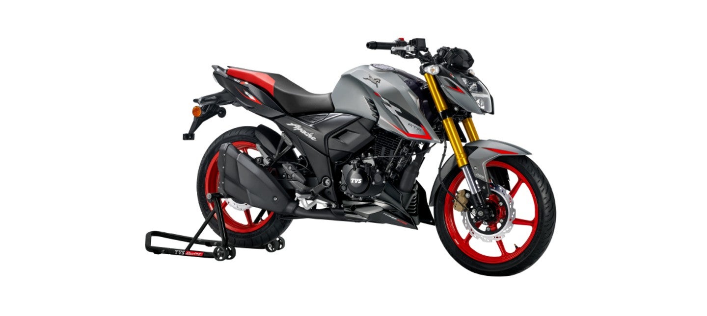 Tvs Apache Rtr 160 4v Right Diagonal View