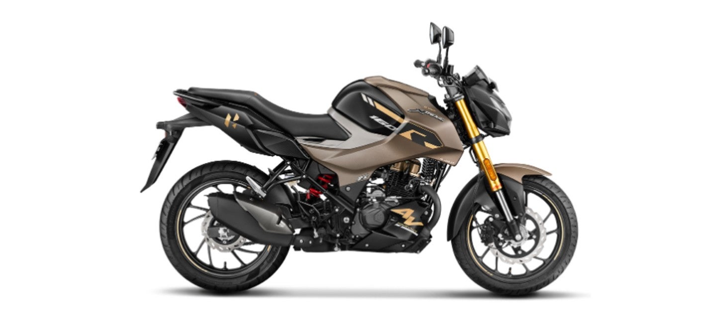 Hero Xtreme 160R 4V Right Side View