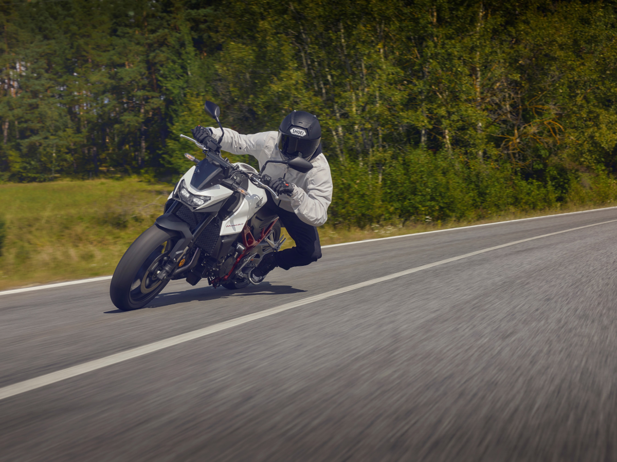 Hornet 750 Front Left Side View